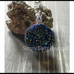 Druzy badge reel